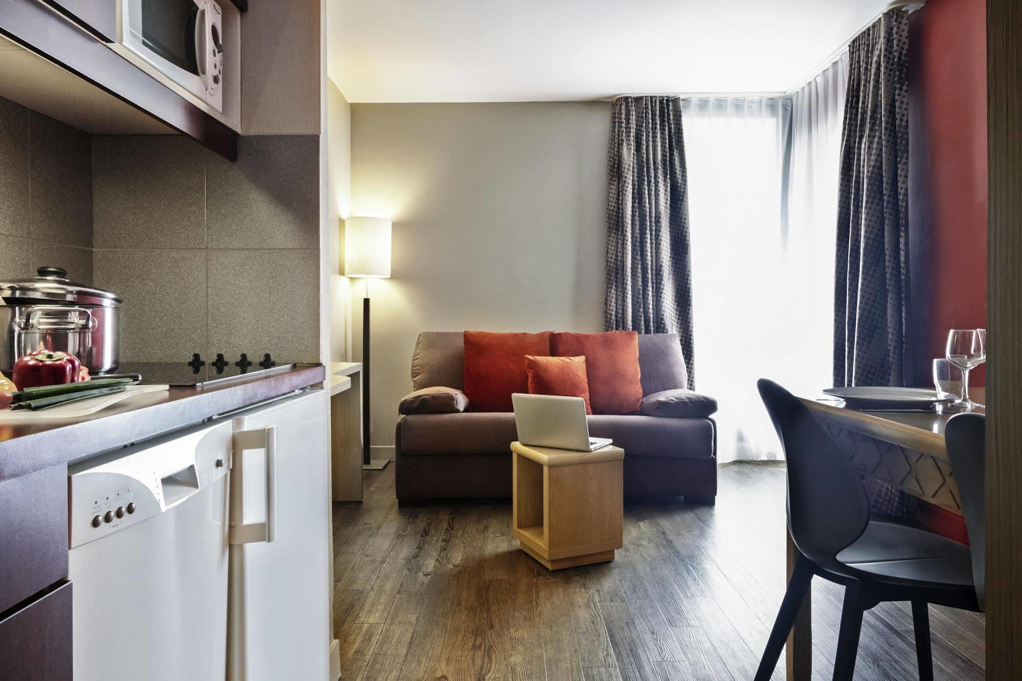 Adagio Prado Hotel 3*